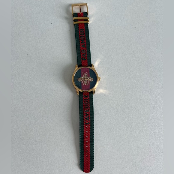 Gucci Timeless Embroidered Bee Watch - Picture 3 of 3